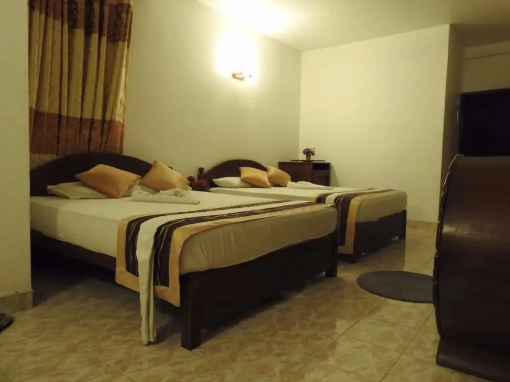 Канди: Oak Wood Inn Kandy