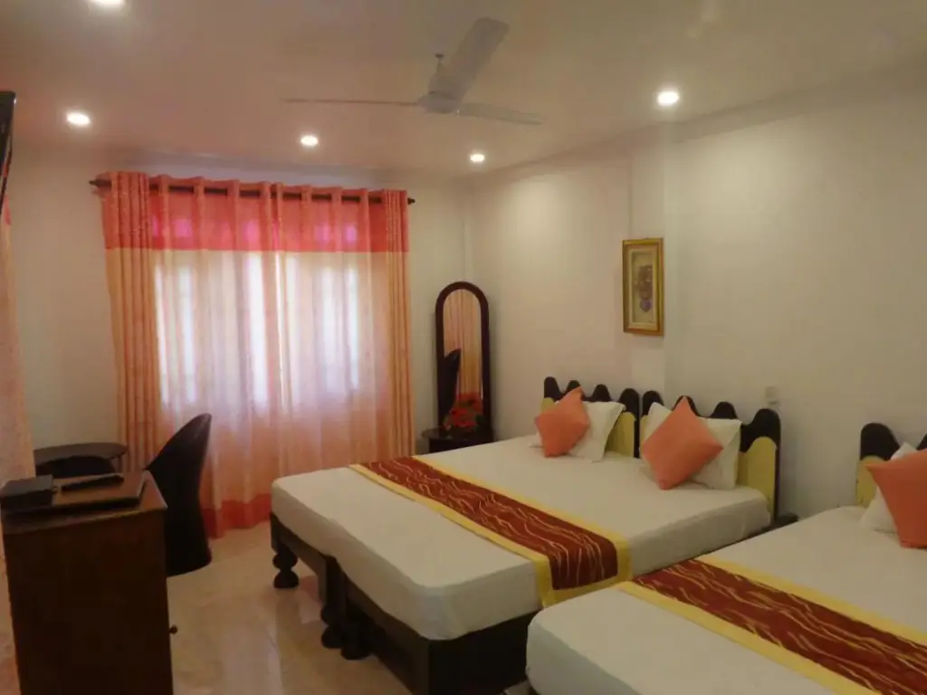 Канди: Oak Wood Inn Kandy