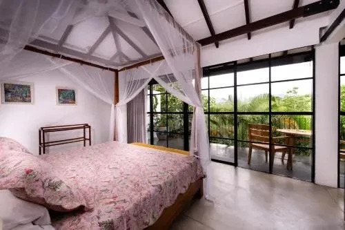 Канди: Ellerton Bungalow