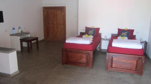 Хамбантота: Ladja Beach Resort