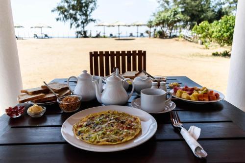 Хамбантота: Ladja Beach Resort