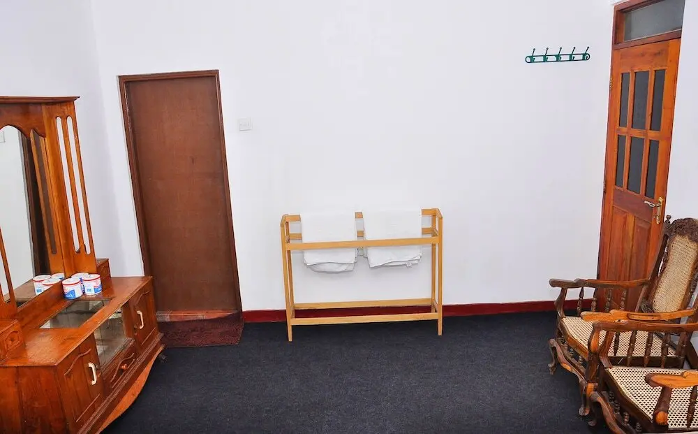Нувара-Элия: Country Lodge