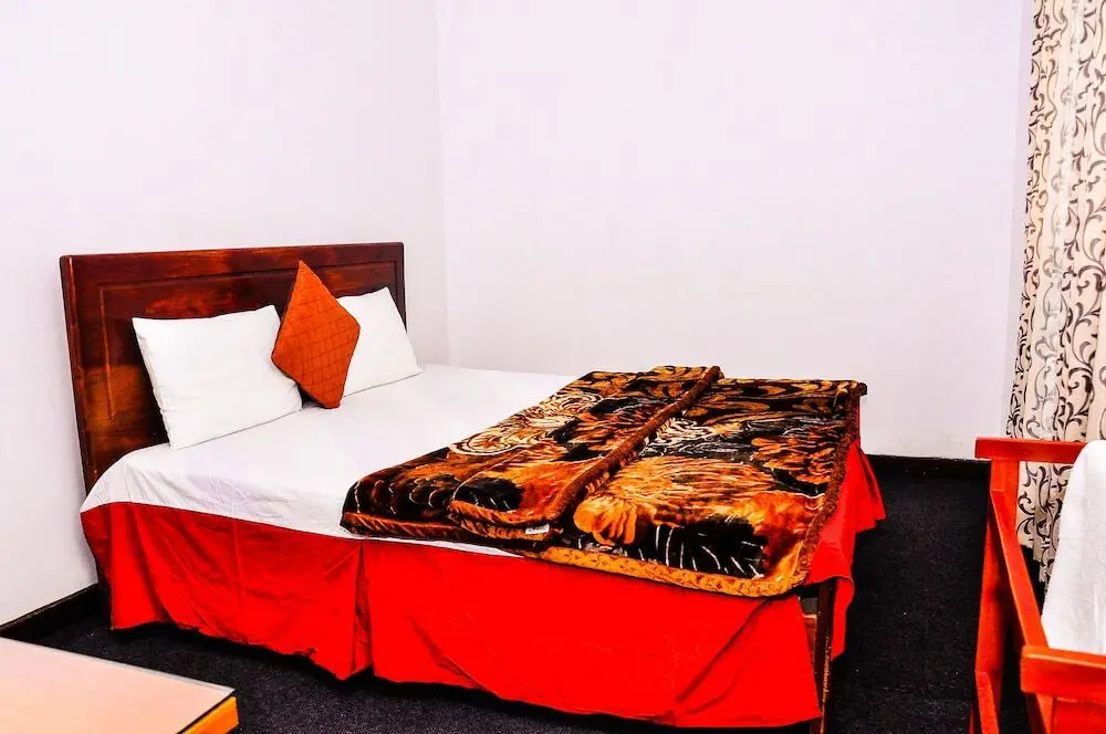 Нувара-Элия: Country Lodge
