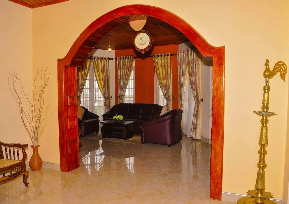 Нувара-Элия: Country Lodge