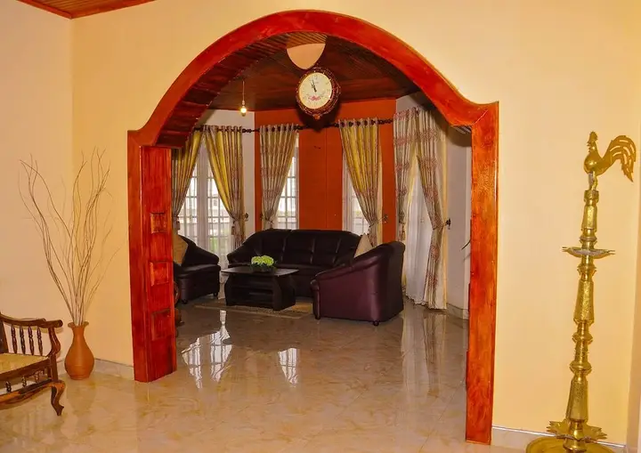 Нувара-Элия: Country Lodge