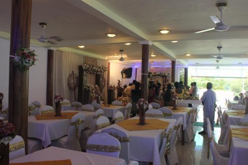 Ваддува: River Sand Hotel