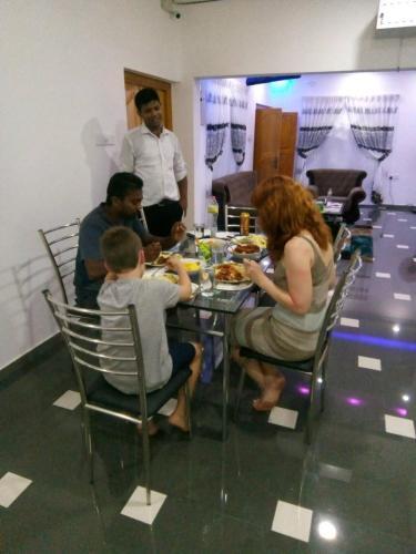 Джафна: King Palace Holiday Inn