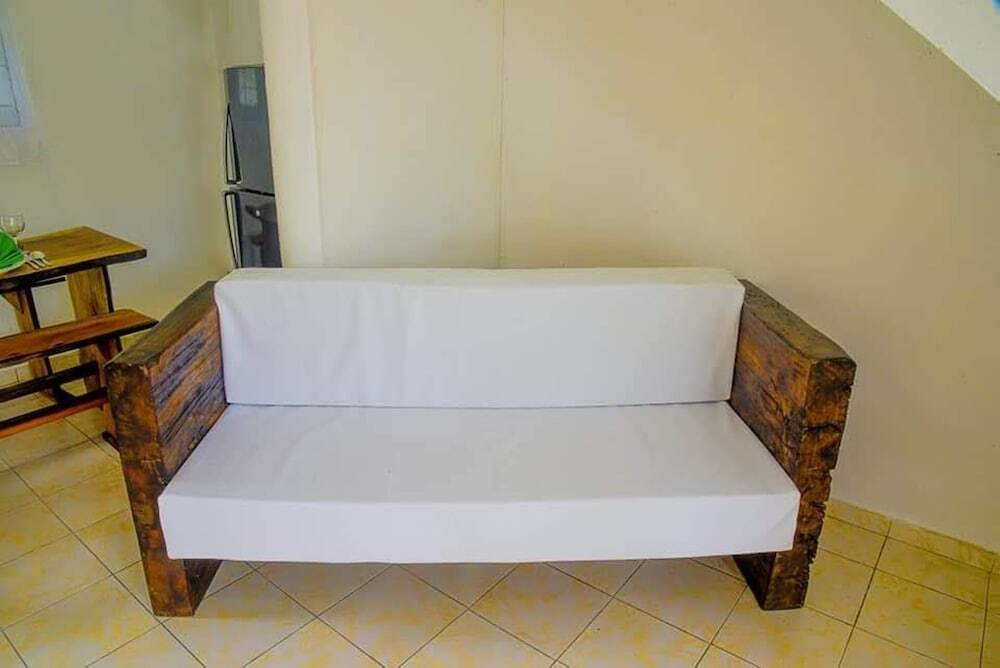 Бентота: Luxury My Villa Bentota 200m Bentota Beach
