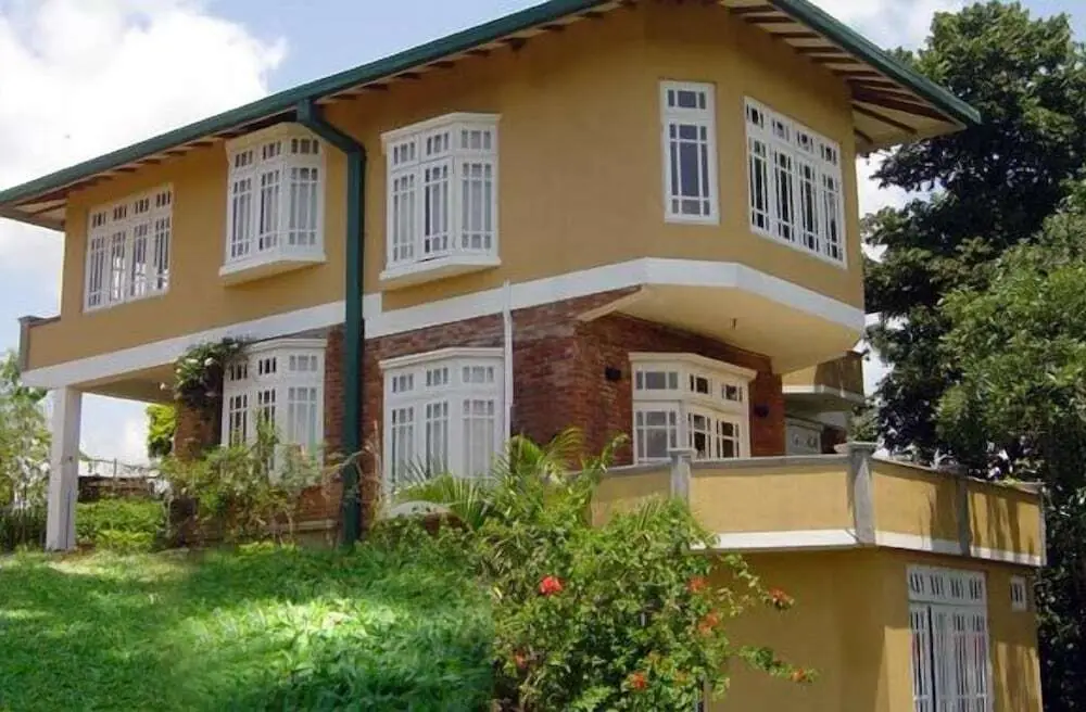 Канди: Villa Sandalwood