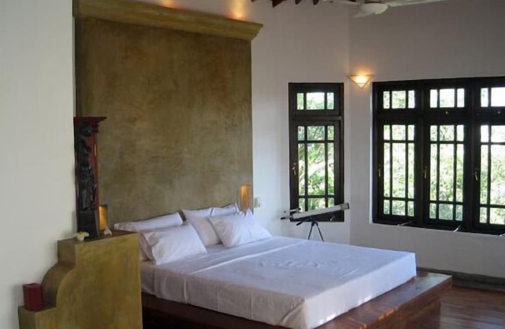 Канди: Villa Sandalwood