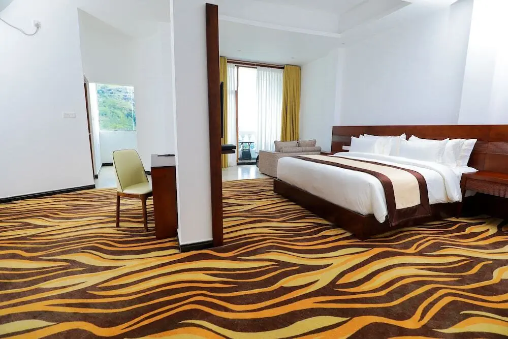 Канди: Bellwood Hills Resort & Spa