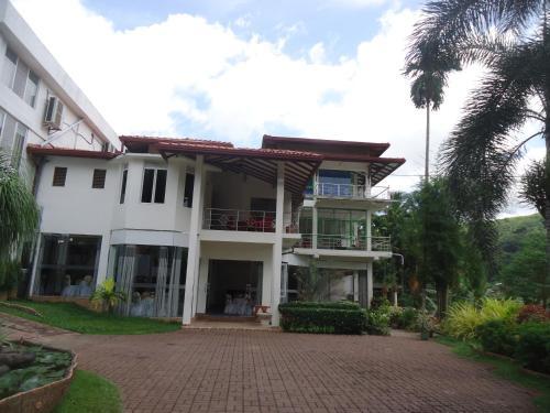 Курунегала: Hotel shans