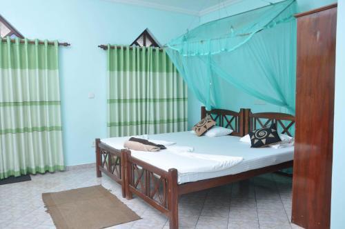 Хиккадува: VIP Beach Bungalow