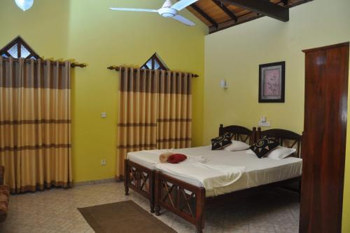 Хиккадува: VIP Beach Bungalow