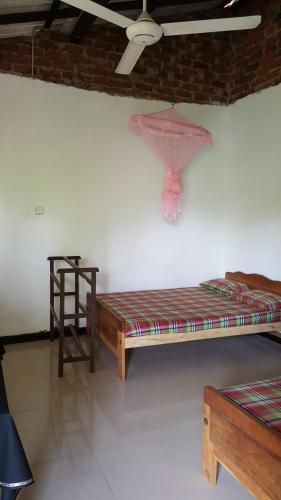 Катарагама: Samadhi Holiday Inn