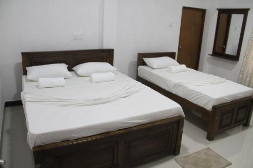 Канди: Mount White Lodge