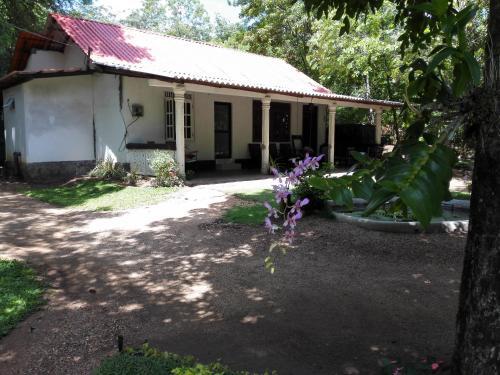 Хингуракгода: VGN Homestay