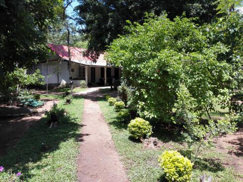 Хингуракгода: VGN Homestay