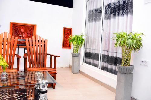 Диквелла: Indunil Homestay