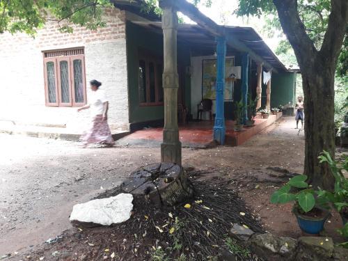 Анурадхапура: Roshans Homestay