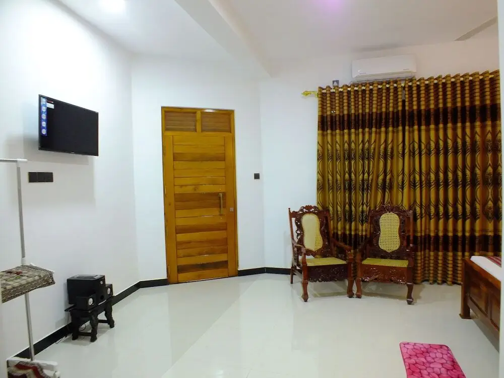 Киринда: Sumadu Home Stay Yala