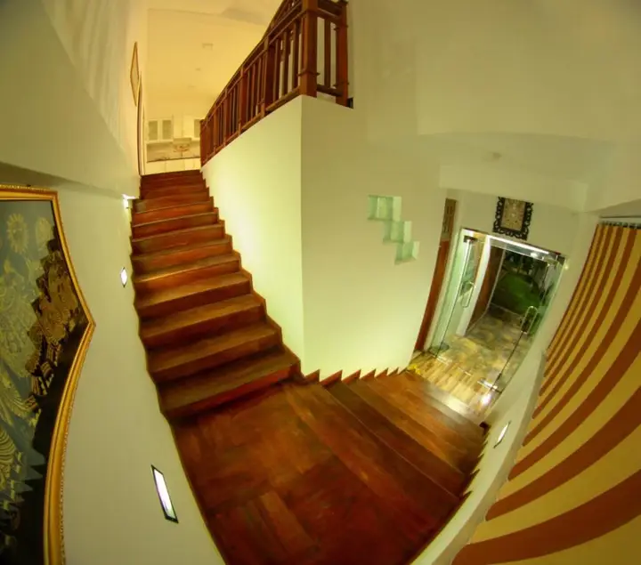Унакурува: Grand Residence