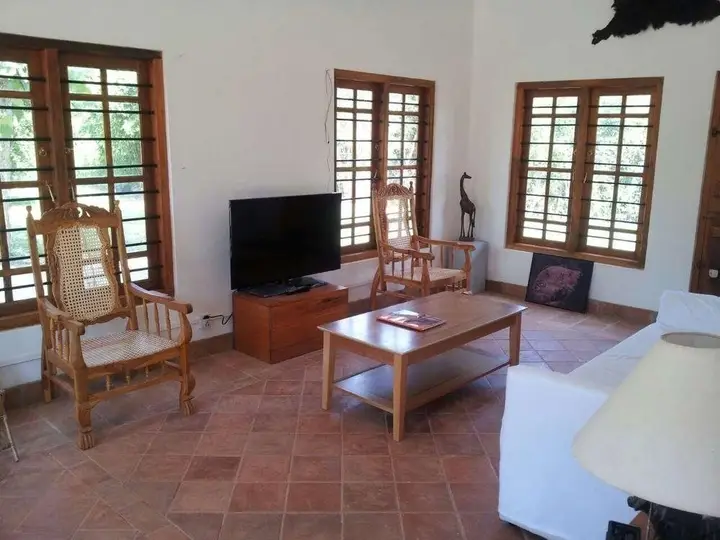 Путталам: Captain's Lake Safari Lodge
