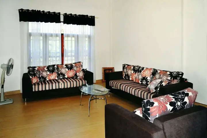 Хингуракгода: Thusitha Resort