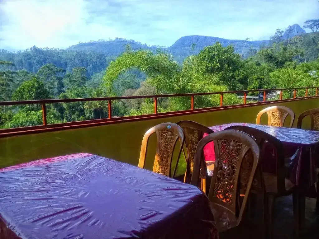 Наллатанния: Subash Hotel