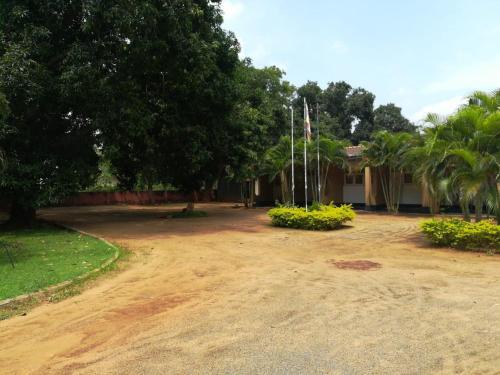 Катарагама: Lanka Rest House Katharagama
