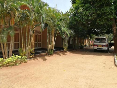 Катарагама: Lanka Rest House Katharagama