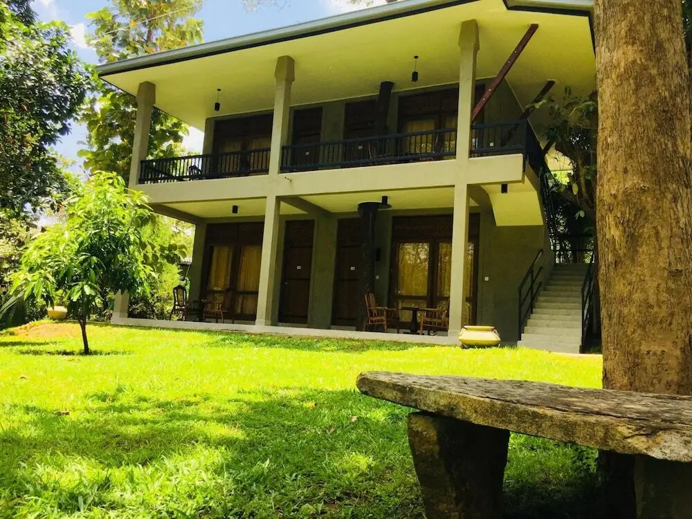 Удавалаве: Nil diya mankada safari lodge