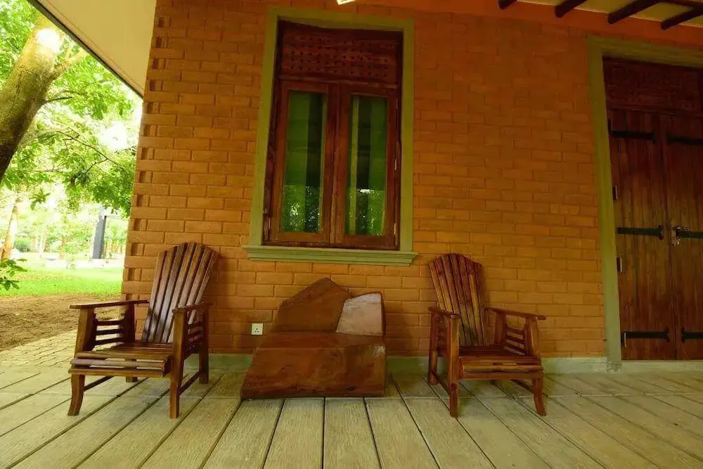 Удавалаве: Nil diya mankada safari lodge