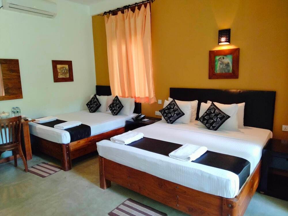 Удавалаве: Nil diya mankada safari lodge
