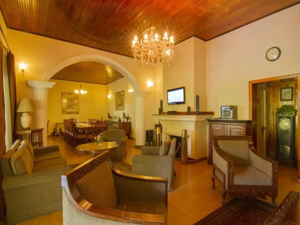 Амбевелла: Cranford Villa