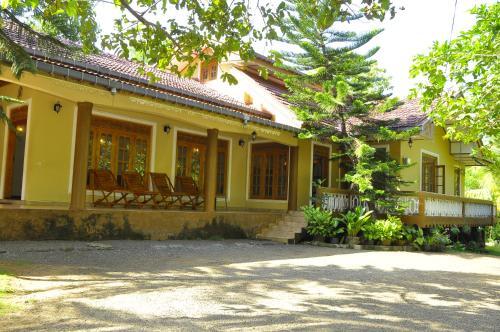 Удавалаве: Tusker Safari Bungalow