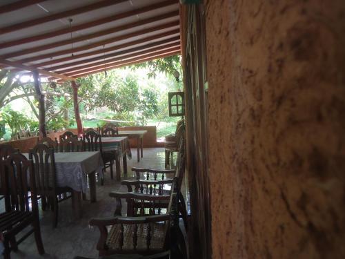 Виравила: Nildiya Guest House