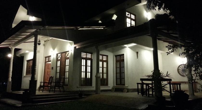 Галле: Villa Cinnamon Hills