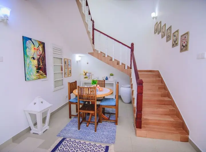 Гора Lavinia: White House Mount Lavinia