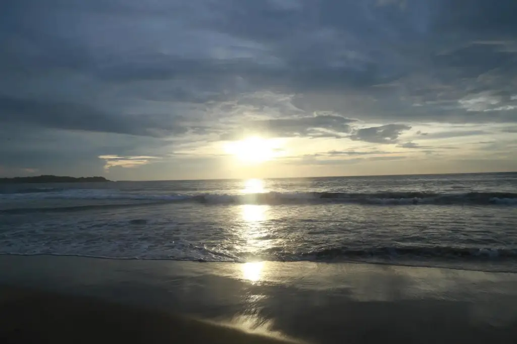 Диквелла: Serene Beach Hotel