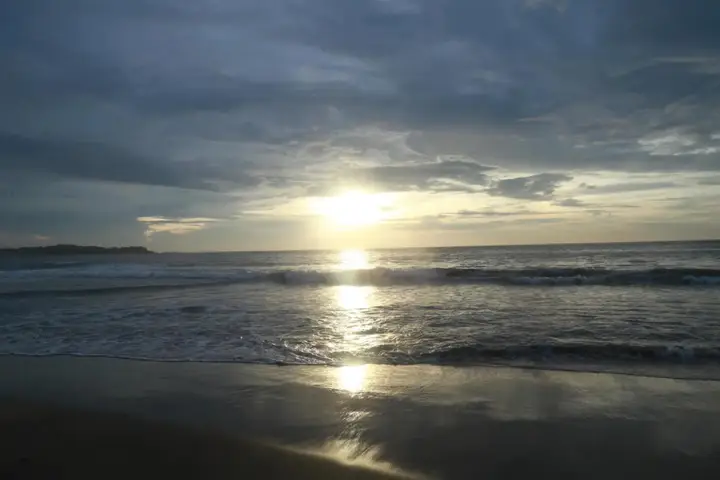 Диквелла: Serene Beach Hotel
