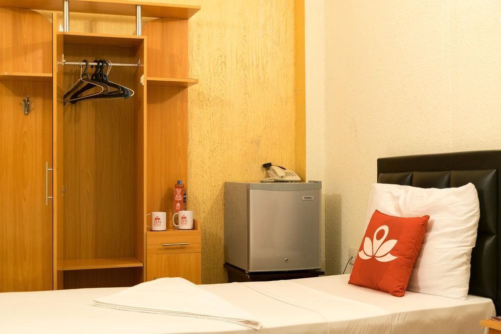 Коломбо: ZEN Rooms Sea Street Pettah Colombo
