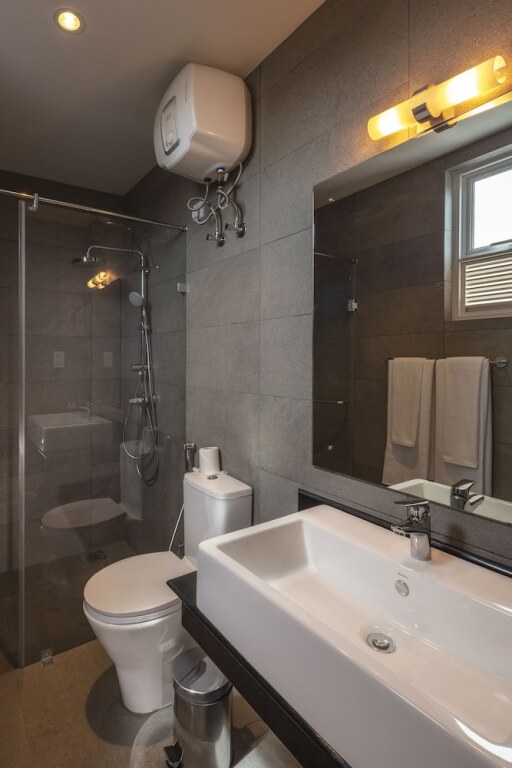 Нилавели: CASAMIA Oceanfront Condo Nilaveli