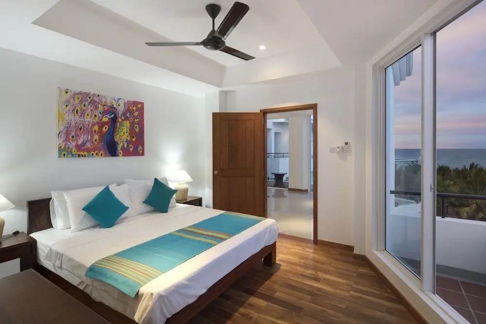 Нилавели: CASAMIA Oceanfront Condo Nilaveli