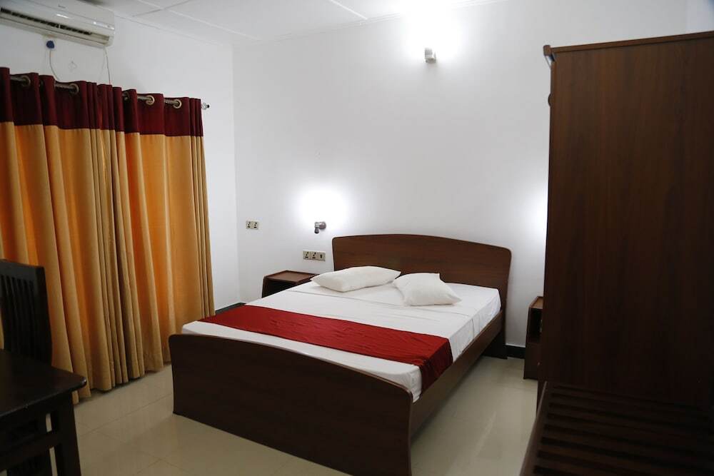 Вавуния: Ananthi Hotels