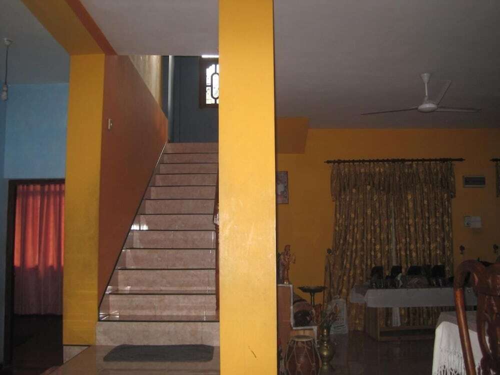Унакурува: Ranith Villa in Tangalle, Sri Lanka Located 800 m From Goyambokka Beach