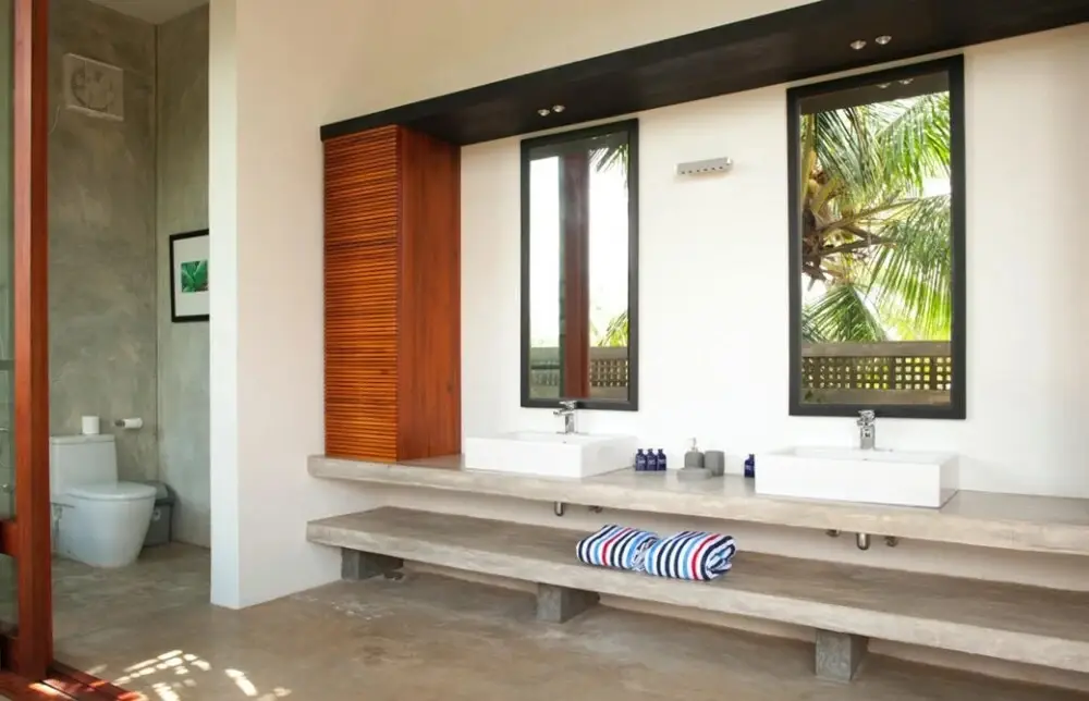 Таларамба: Modern Beach Villa With Roof Terrace