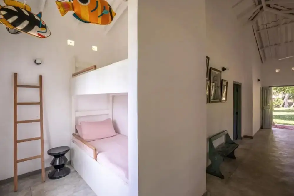 Тальпе: Antique Dutch Period Country House With Far Reaching West-facing Views