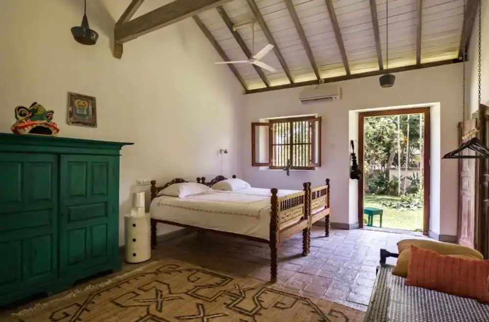 Тальпе: Antique Dutch Period Country House With Far Reaching West-facing Views