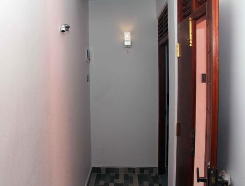 Велигама: Sandaru Holiday Inn